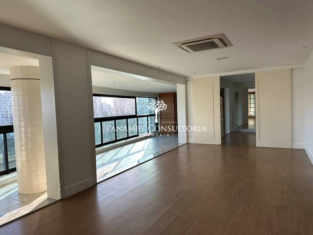 Venda em VILLAGGIO PANAMBY - São Paulo