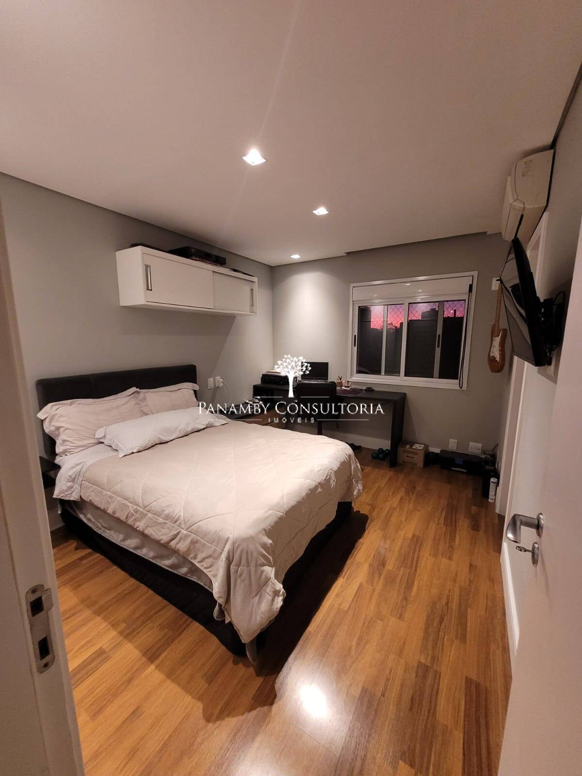 Apartamento para alugar com 4 quartos, 270m² - Foto 17