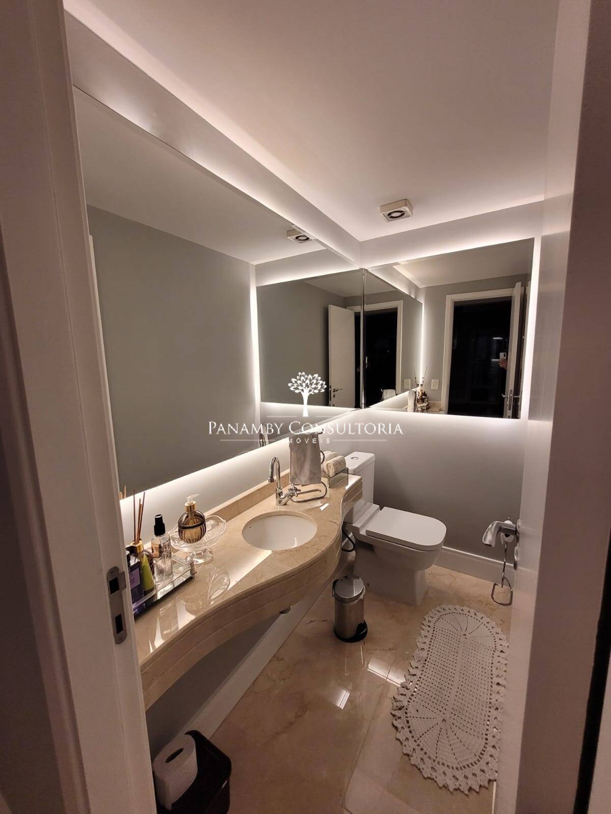 Apartamento para alugar com 4 quartos, 270m² - Foto 18