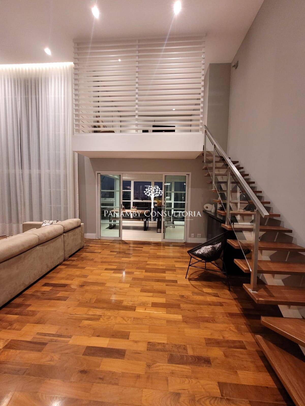 Apartamento para alugar com 4 quartos, 270m² - Foto 1