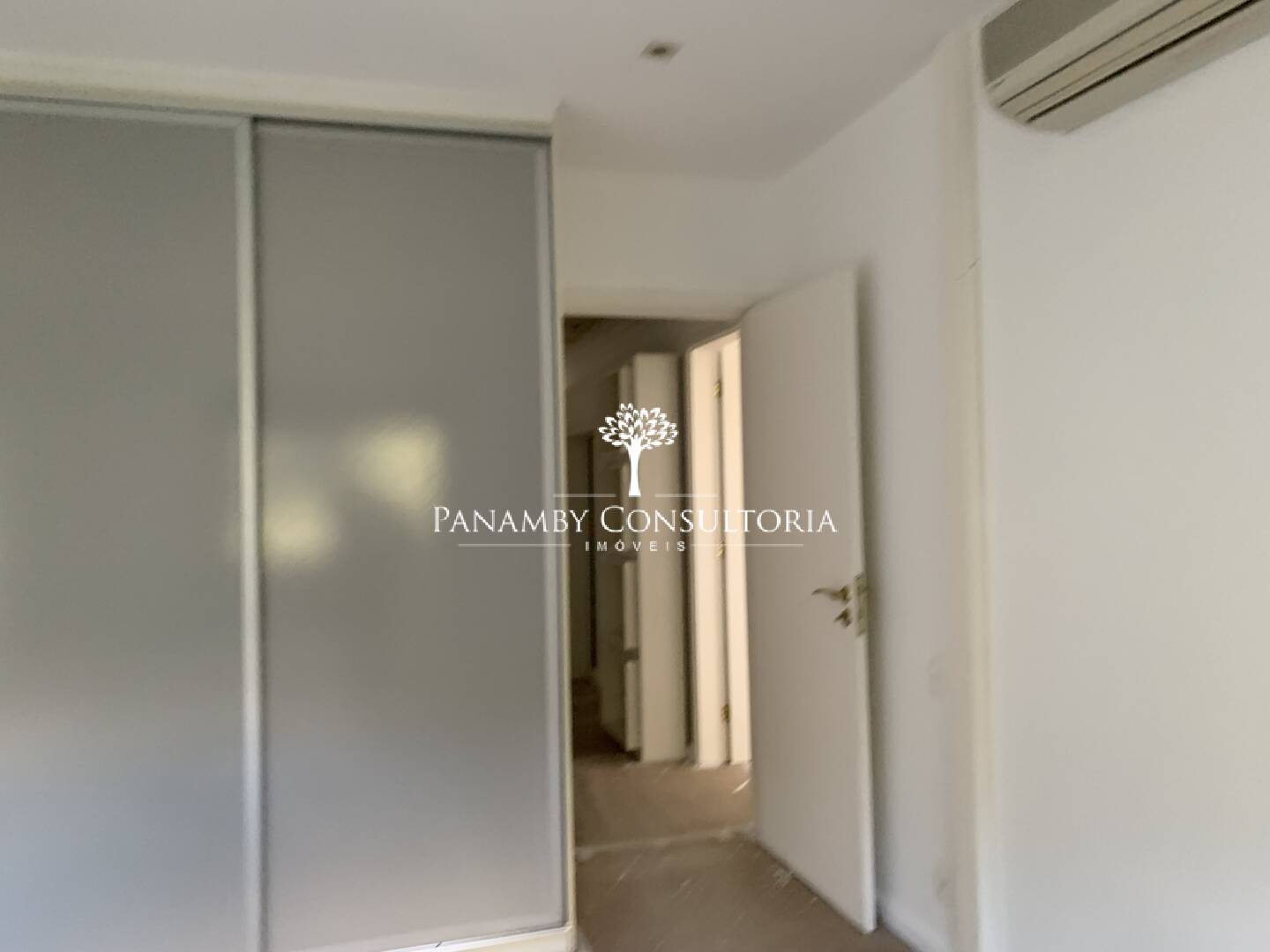Apartamento para alugar com 4 quartos, 400m² - Foto 11