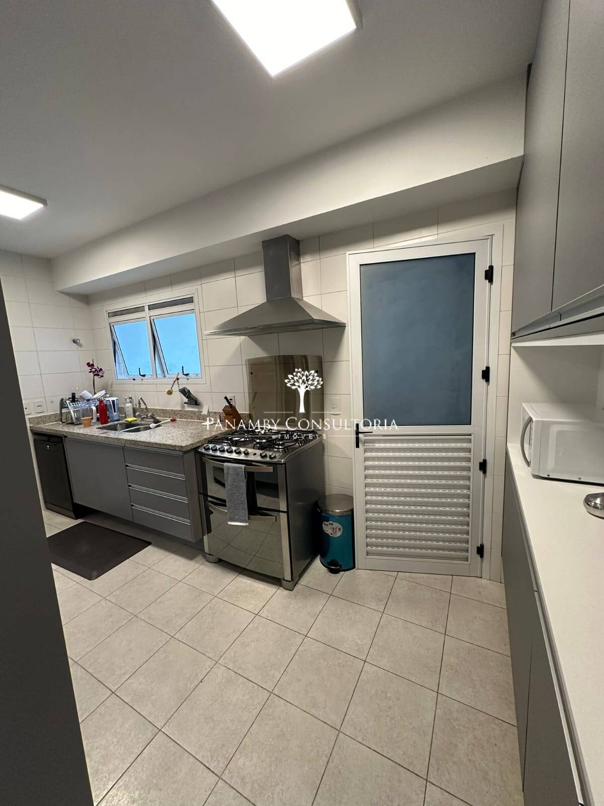 Apartamento para alugar com 4 quartos, 270m² - Foto 44