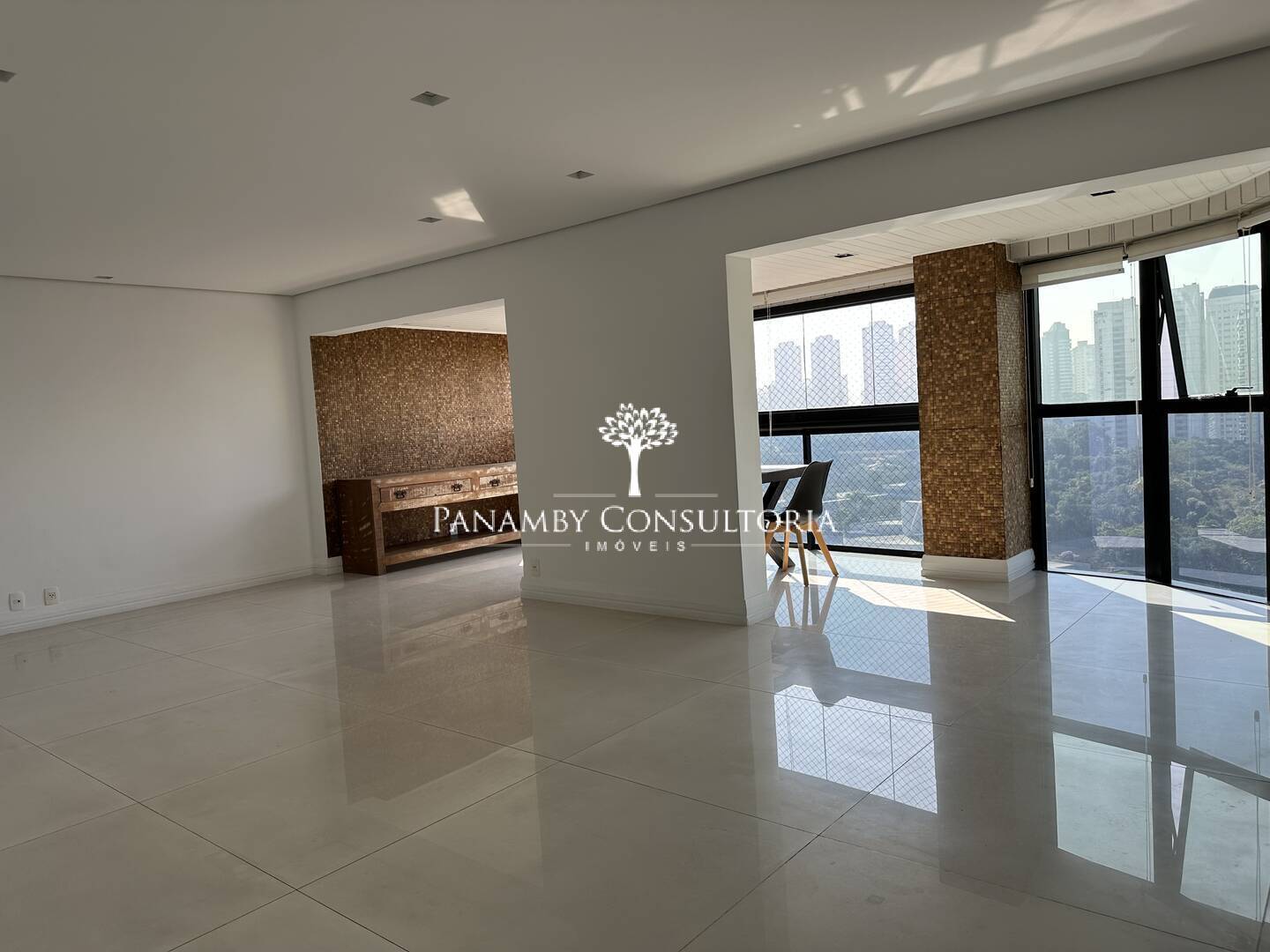 Apartamento, 3 quartos, 160 m² - Foto 1