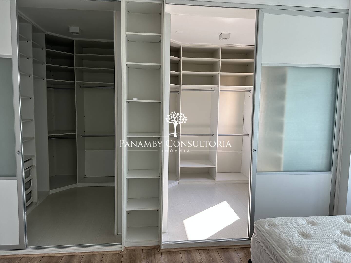 Apartamento, 3 quartos, 160 m² - Foto 2